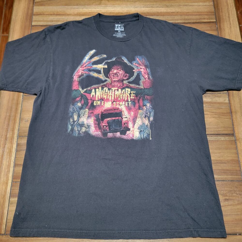 A Nightmare On Elm Street Black Unisex Tee Freddy & Bus - Size XL